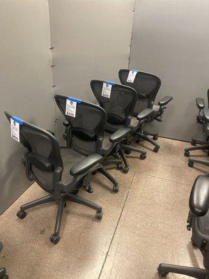 The best quality and lowest prices on Herman Miller Aeron Office Chairs