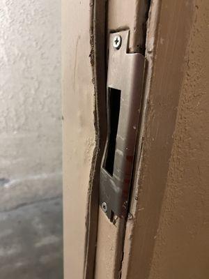 door / lock bent