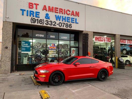 2020 Ford Mustang in for New Wheel & Tire Package