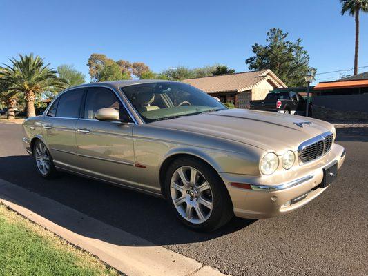 2004 Jaguar XJ8  Only 101K Miles! $ 4,500 Call 480-625-7000