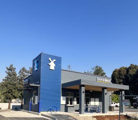 Dutch bros coffee
Commercial exterior painting 
Martinez,CA