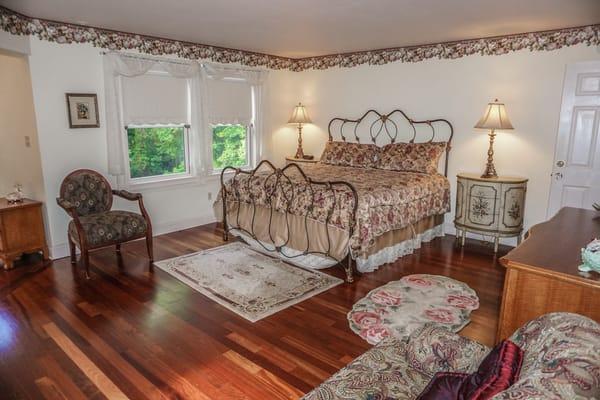 One of 6 Master Bedroom Suites.  Saltaire sleeps 18 people.