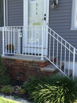 Exterior Aluminum Railing with White Powder Coat Finish