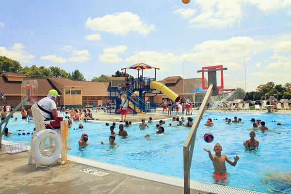 Sunset Pool has everything your family needs for fun and entertainment!