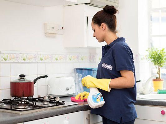 Kitchen cleaning