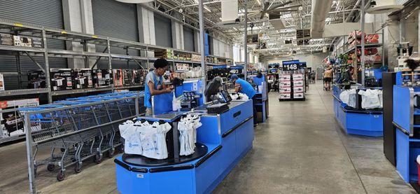 These are 2 employees clocked in for work, but so clueless to everything around them, because they are on their cell phones.