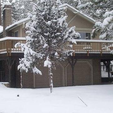 Big Bear Lake 3 bedrooms 2 full baths near restaurant, Snow Valley and more