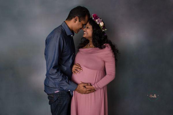 In-home Styled Maternity Photo Shoot