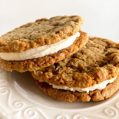 Oatmeal creme pie