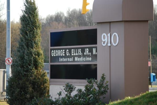 Exterior of private practice (George G. Ellis, Jr., M.D., Inc.)