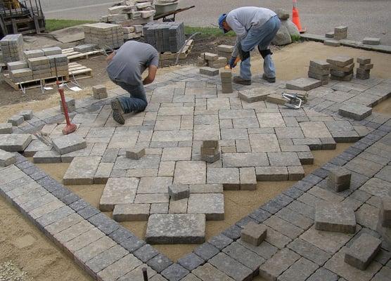 Delta Pavers the Premier Pavers & Retaining Wall Company. We serve Panama City, Destin, Pensacola, Tallahassee, Jacksonville, Mobile, Jackso