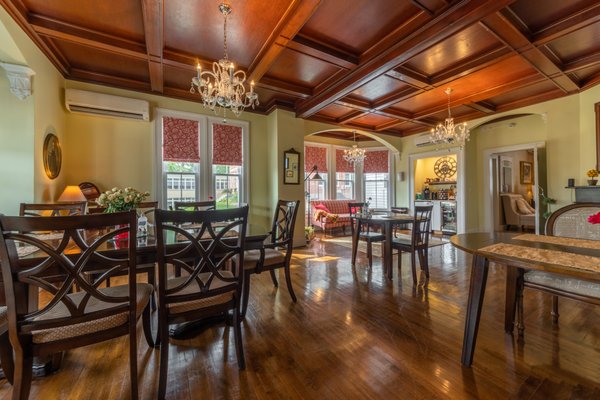 Dining room/common area