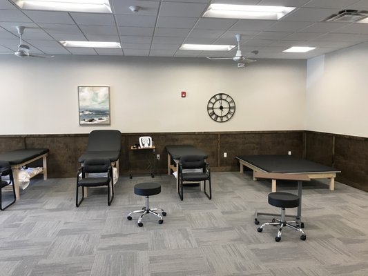 ApexNetwork Physical Therapy Treatment Area