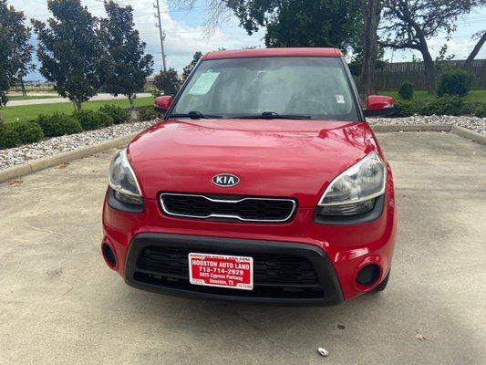 2012 Kia Soul wagon +  85027 miles