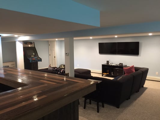 Massapequa, NY.    New Basement with Bar