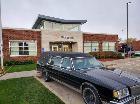 Front door of Biolife Coralville.