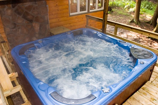 6 person hot tub