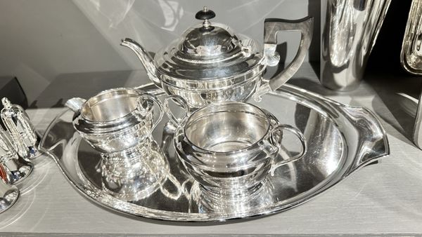 Art Deco tea set at Hudson Grace.