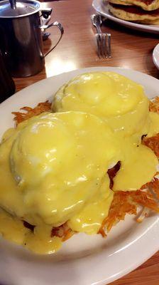 Corned beef hash Benedict with