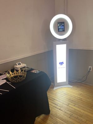 Selfie Booth Rental (Digital Or Prints)