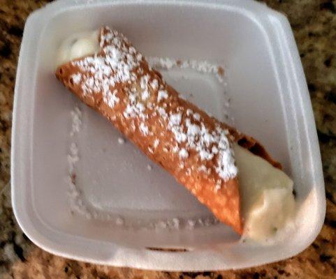 Cannoli from Toarmina's Packard