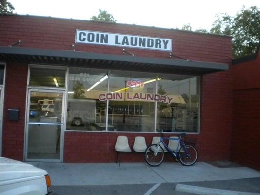 Front of 24 Hour Coin Laundry.