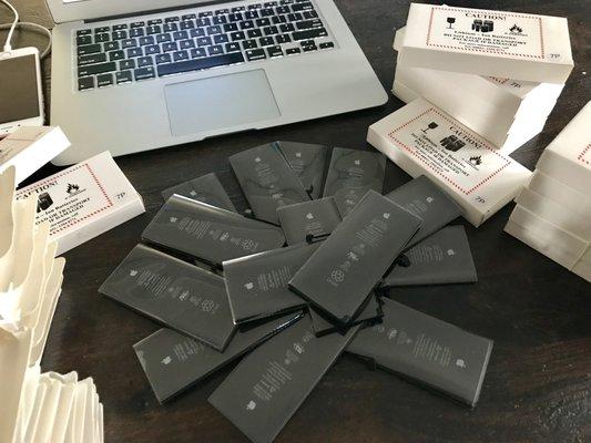 OEM Original Apple iPhone Batteries in stock, all models :)