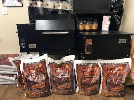 Smokin Brothers Grills, bbq sauces and Pellets