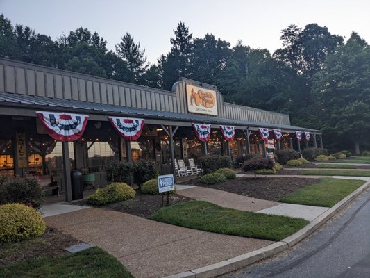 Cracker Barrel, Asheville