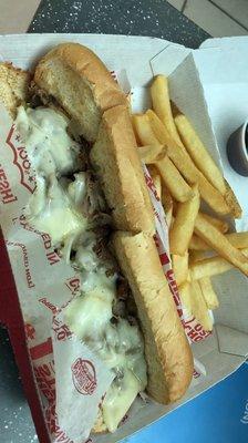 Jalapeño cheesesteak with mushroom