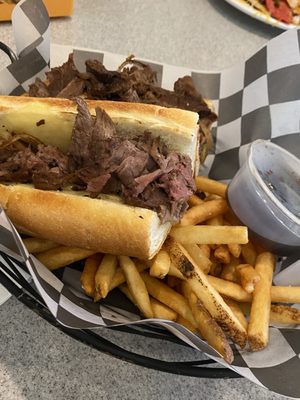 Prime rib sandwich