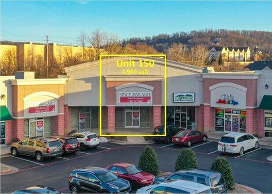 Retail Space for Lease 4,900 sqft - Design your own space - Two Bathrooms, Storage Room & HVAC