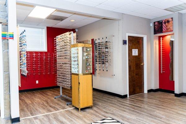 Spectacular Eyecare has a wide variety of the latest fashion frames and sunglasses from which you can choose.