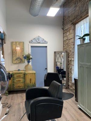 Salon stylist chair/Salon waiting for you!‍