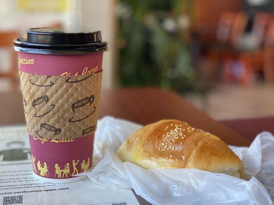 HK style milk tea and cocktail bun 港式奶茶, 雞尾包.