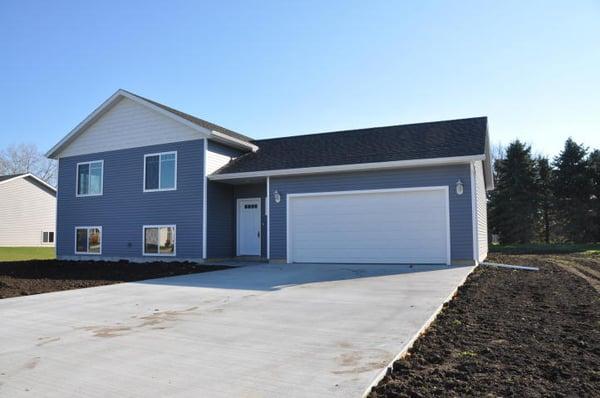 New Construction home sold in Aurora! A big thank you to the buyers for letting me help with their first home purchase!