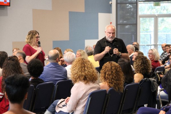 Crowd Psychic Readings for a Charity Benefit.