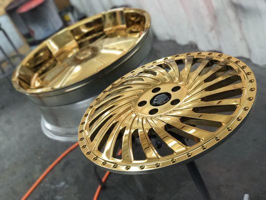 Here's a shot of some asanti wheels done in our custom 24 karat gold finish! (Finish only available over chrome / high polish)