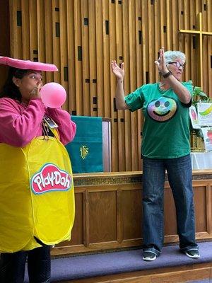 Mrs. Gail and Mrs. Letty demonstration during Chapel.