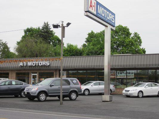 Offering quality used cars, new Car Mate Trailers, and expert auto maintenance and repairs.