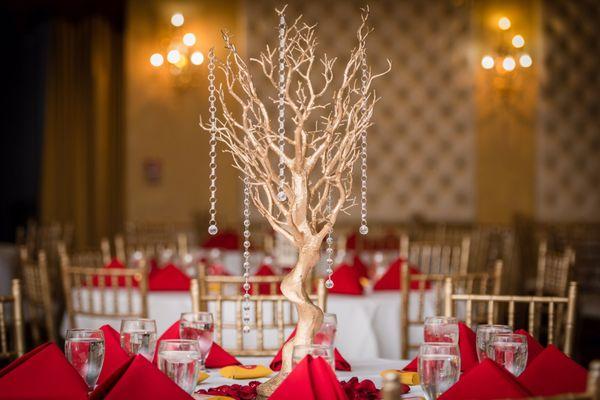 Half tables looked like this other half had white lanterns replacing tree