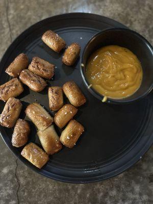 Pretzel bites