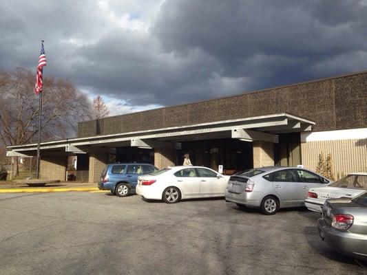 Gorgeous post mid century American brutalist architecture.