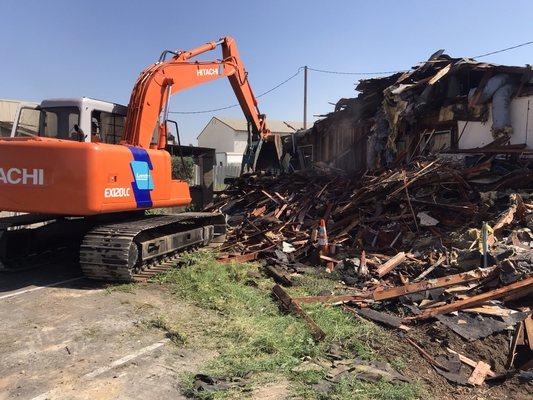 We also maintain a fleet of larger excavators for those larger projects.