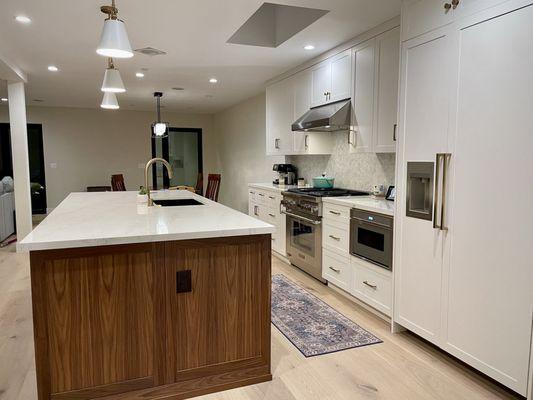 Los Vegas Kitchen Cabinets and Doors