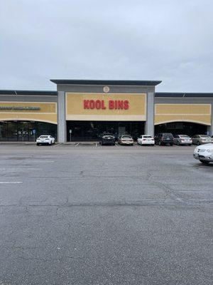 Kool Bins liquidation at discount