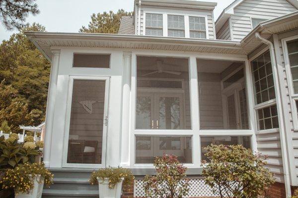 Encompass Screened-In Porch (Outside View)