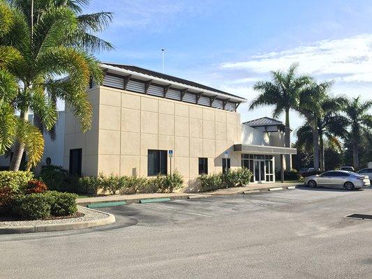 Lakewood Ranch 20,000 sf + building available for Lease