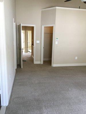 Residential. We revive the good look Clean Carpet