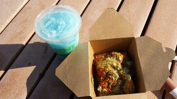 Blue Hawaiian 16 oz lemonade and an order of samosa Chaat.